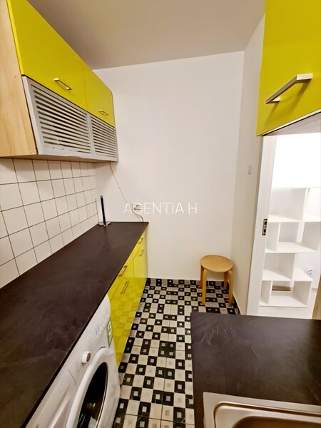 Calea Victoriei Sala Palatului inchiriere apartament 2 camere mobilat et. 1